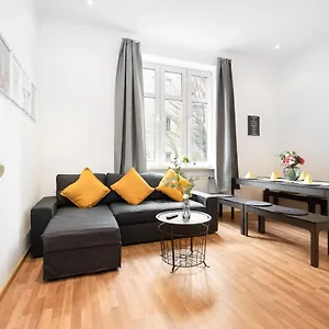 2bedroom In Historic Near Nymphenburg Palace Apartment München