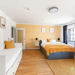 Pineapple Studio-apartment Am Zwinger Apartment Dresden